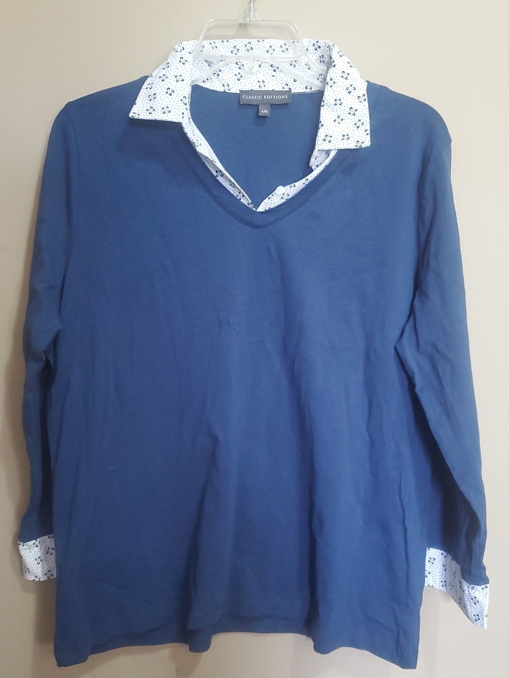 Classic Edition Navy Layered-Look V-Neck Top with Printed Collar Size Large